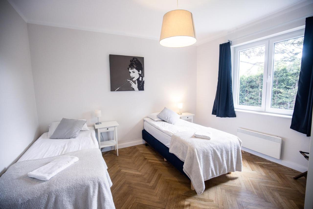 Manor Apartments, שצ'ופק מראה חיצוני תמונה